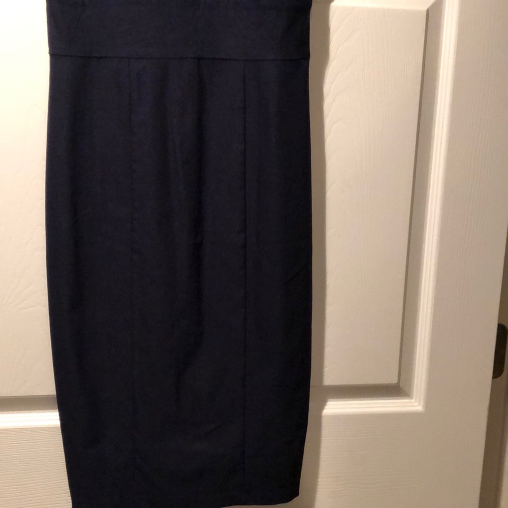 Dress - Picture 3 of 4